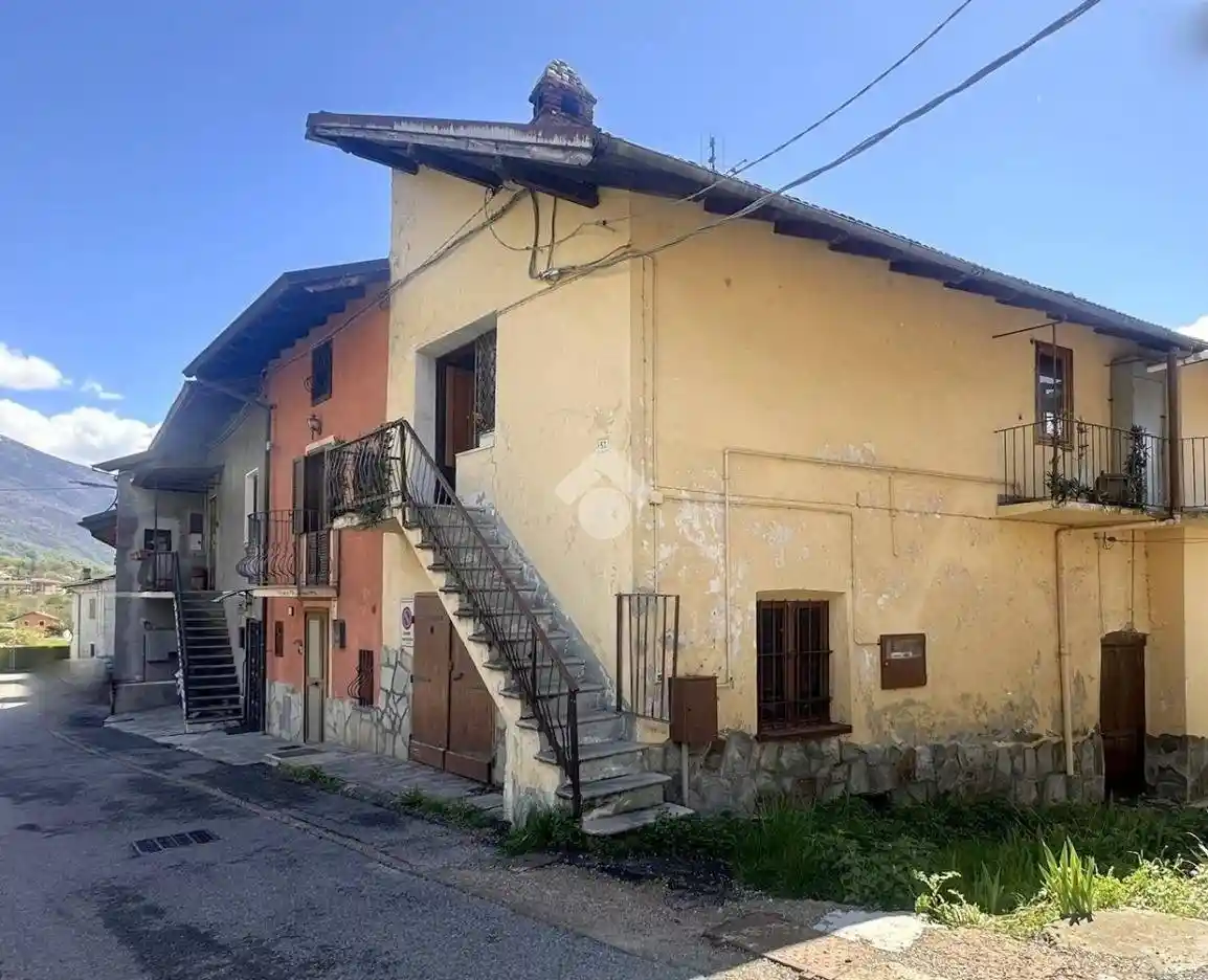 Casa indipendente in vendita a Bussoleno