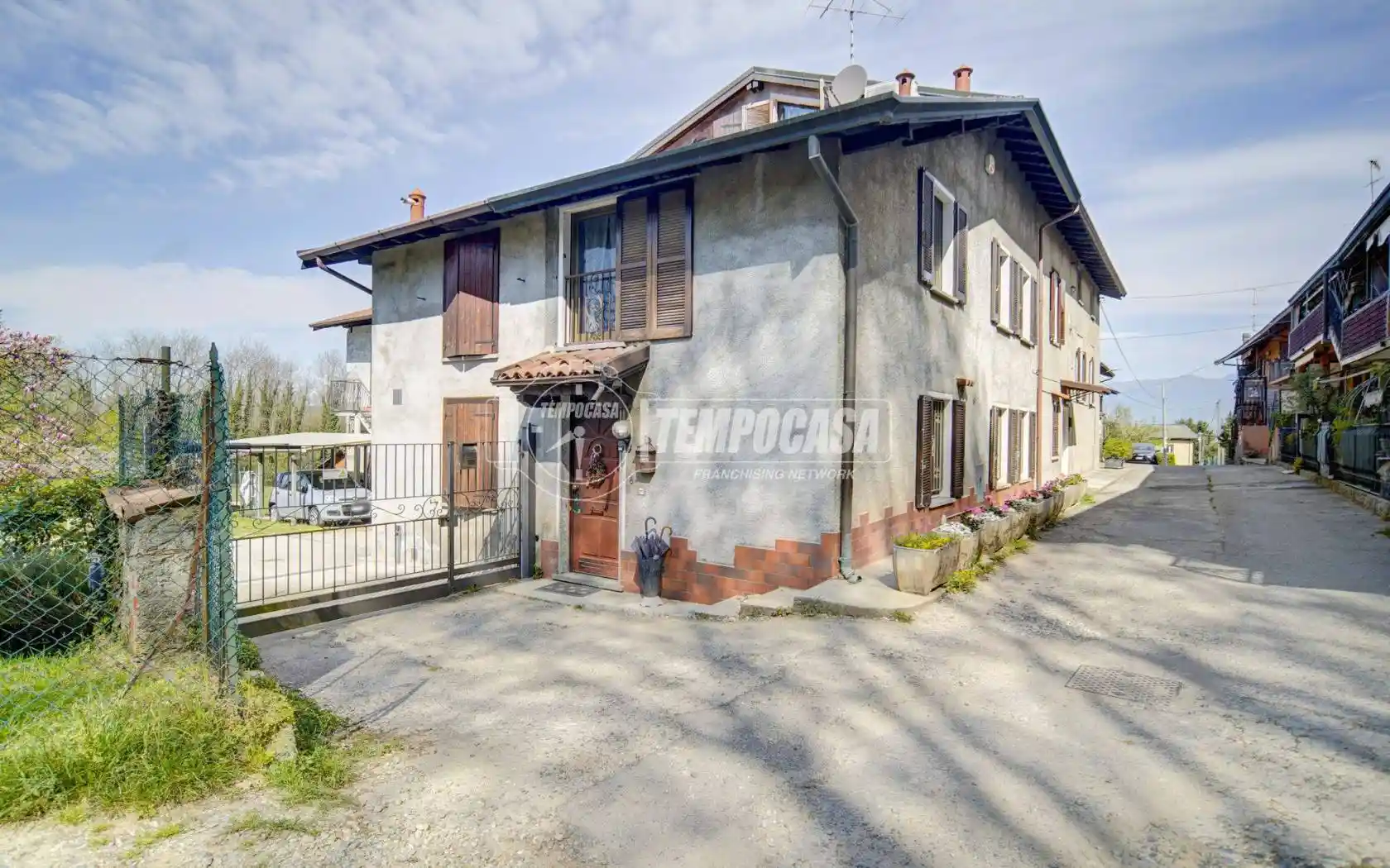 Appartamento in vendita a Daverio