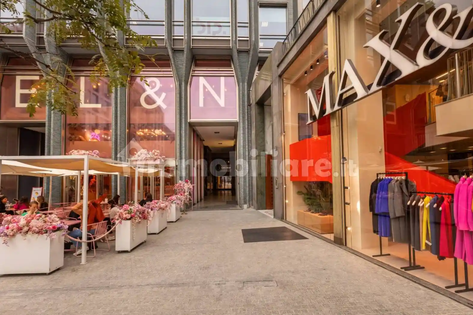 Bilocale Galleria De Cristoforis 5, Duomo, Milano - foto 3