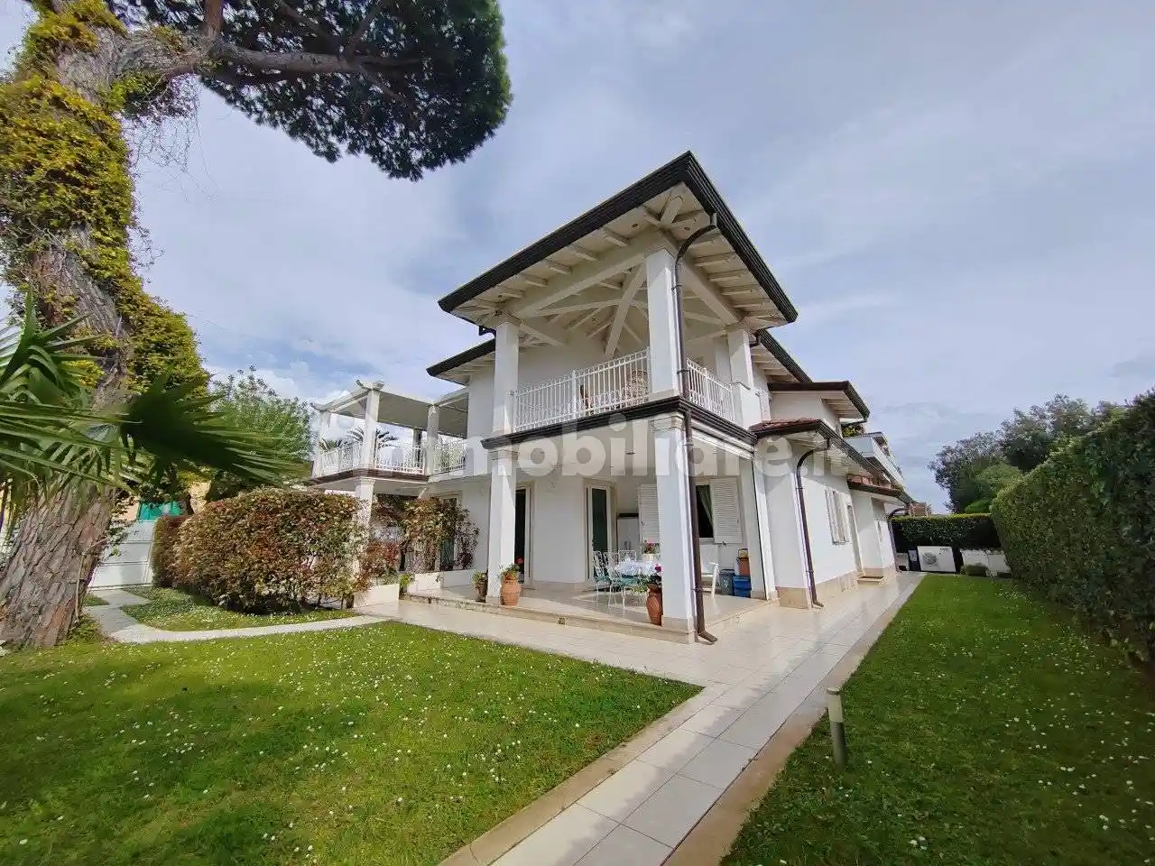 Villa in vendita a Forte dei Marmi