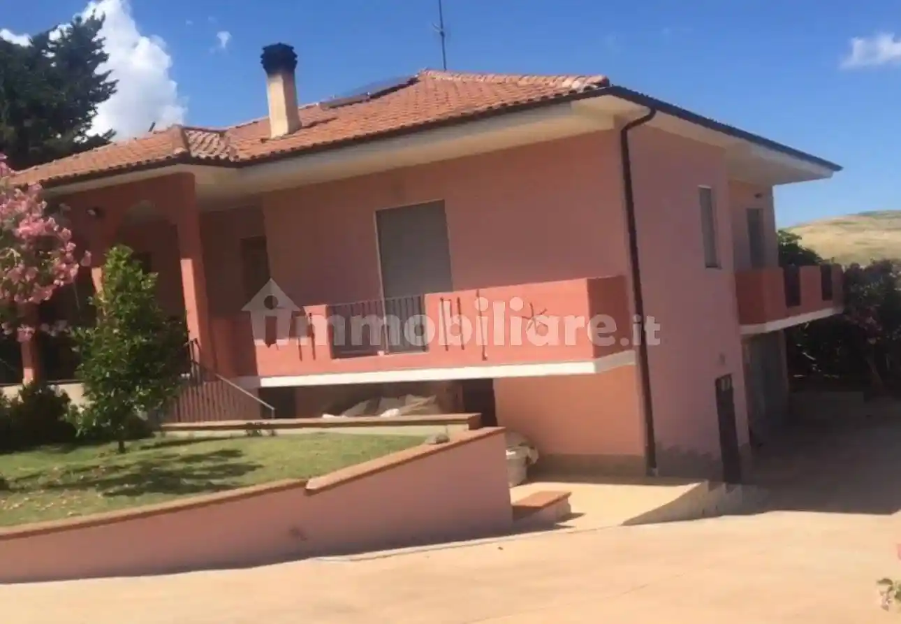 Villa in vendita a Morro d'Oro