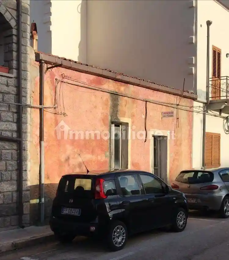 Casa indipendente in vendita a Tempio Pausania