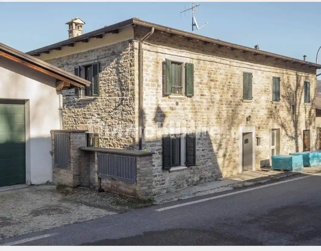 Appartamento in vendita a Montefiorino