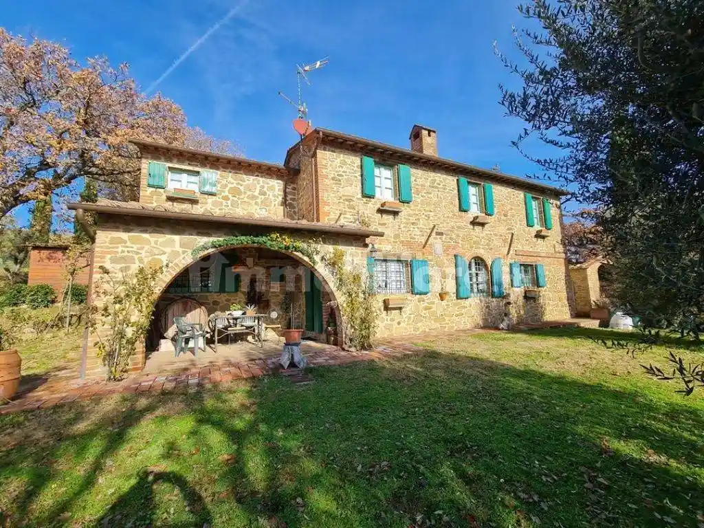 Rustico - Casale in vendita a Città della Pieve