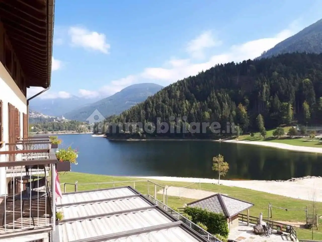 Palazzo - Edificio in vendita a Baselga di Pinè