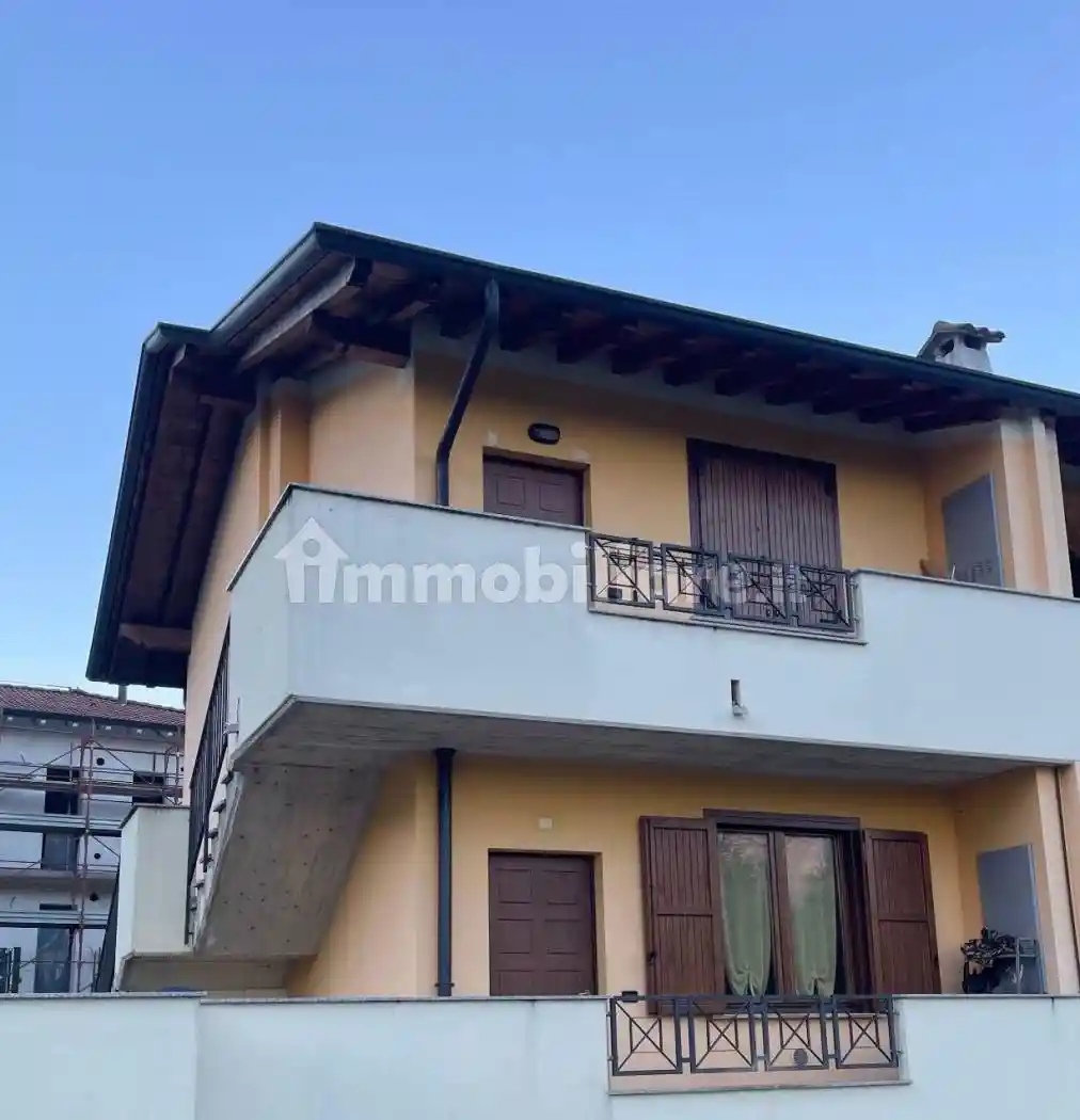 Villa in vendita a San Giovanni Bianco