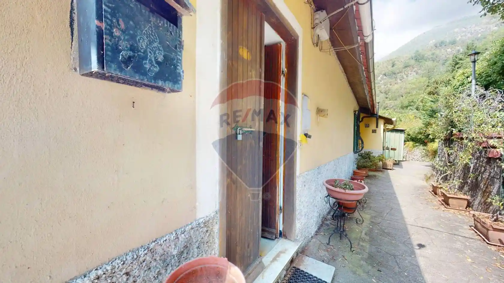 Trilocale da ristrutturare, secondo piano, Acquasanta - San Carlo, Genova - foto 2