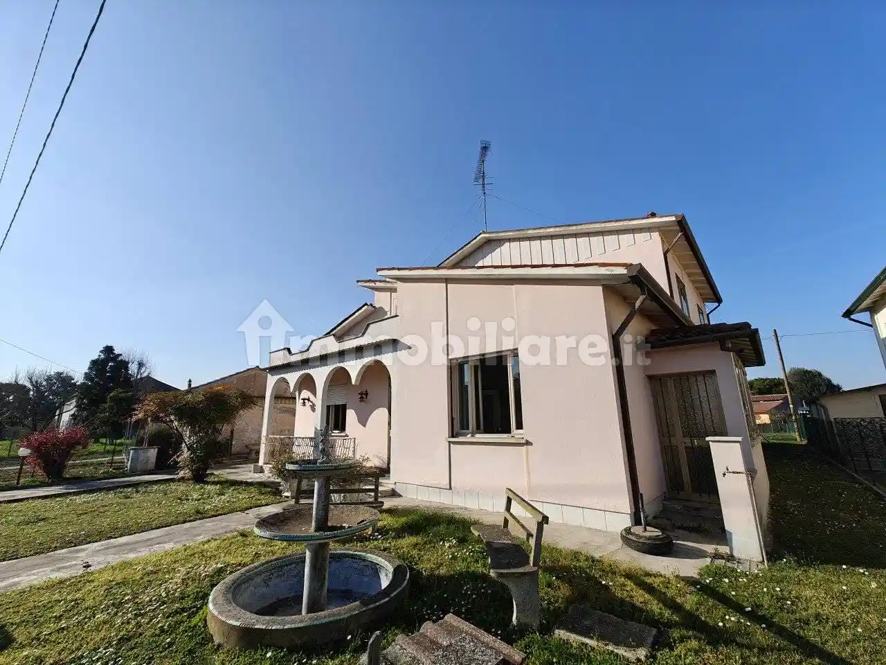 Casa indipendente in vendita a Rovigo