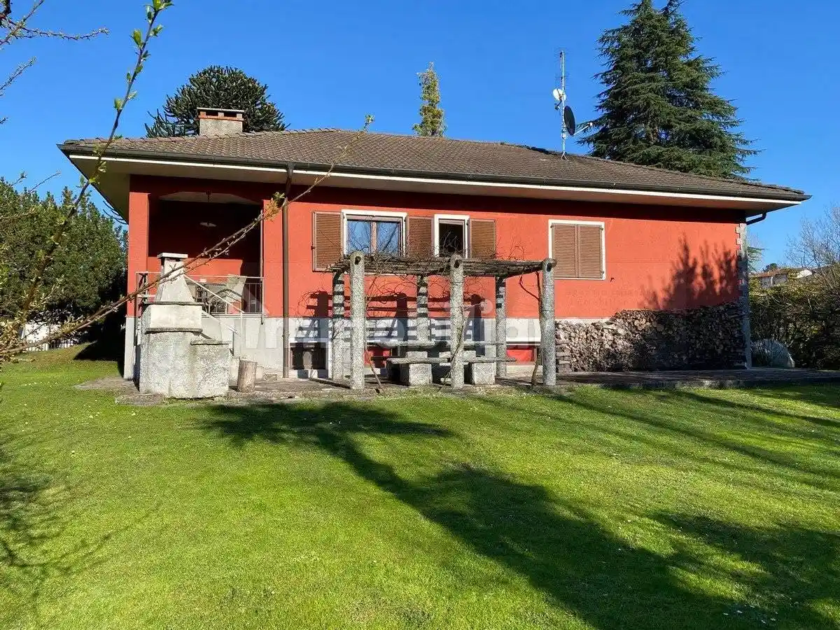 Villa in vendita a Baveno
