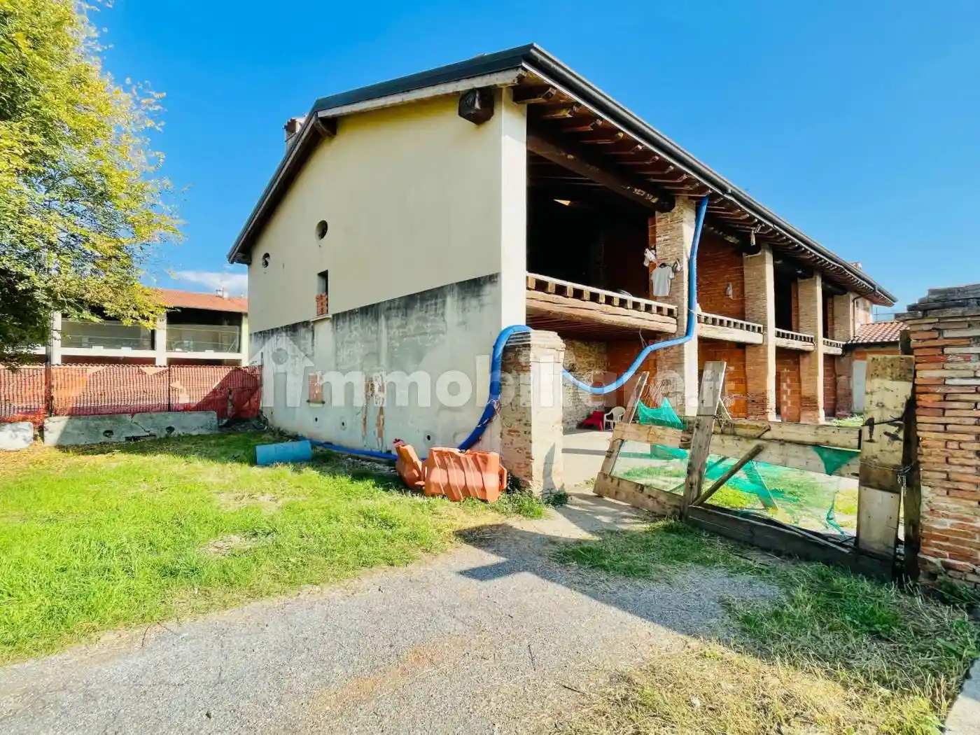 Rustico - Casale in vendita a Brescia