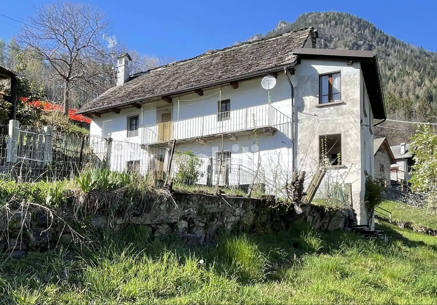 Casa indipendente in vendita a Premia