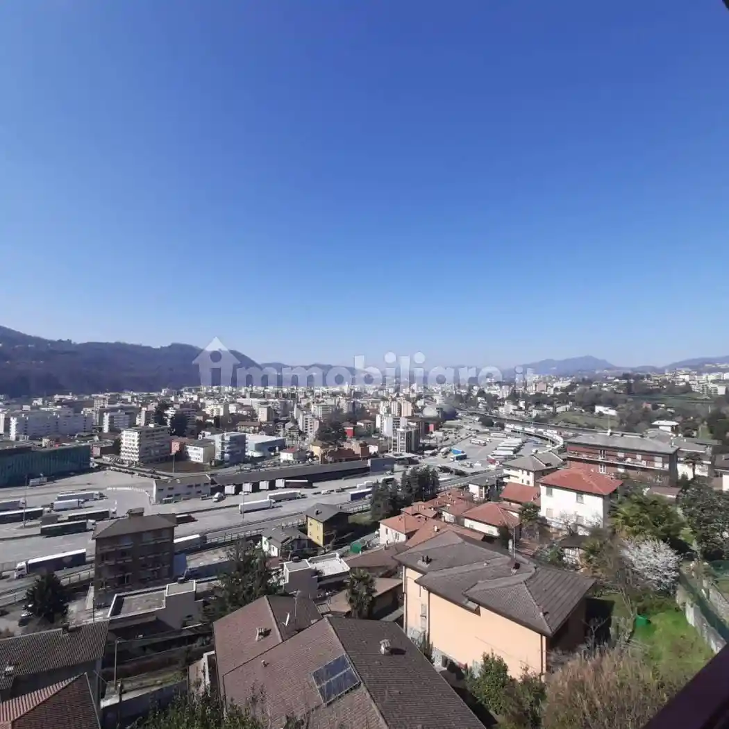 Trilocale via Giovanni Papini, Sagnino, Como - foto 3