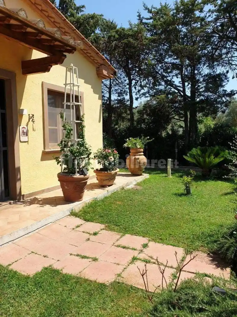 Villa in vendita a Castagneto Carducci
