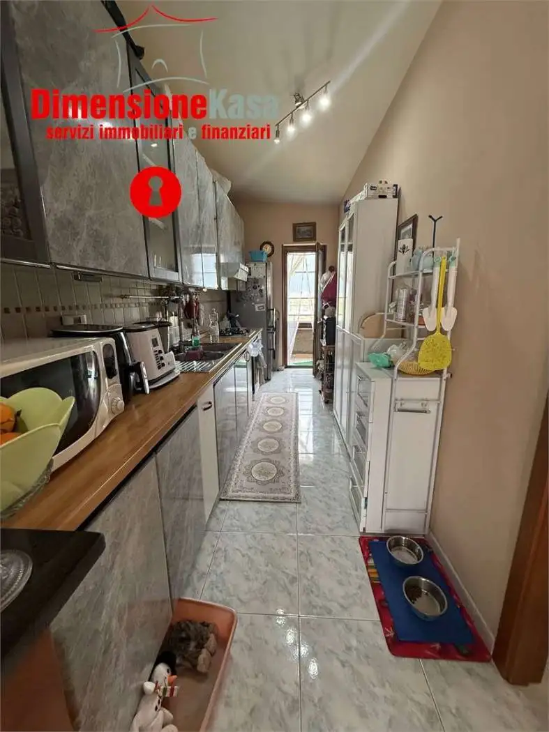 Trilocale viale amerigo crispo, 20, Cimitile - foto 4