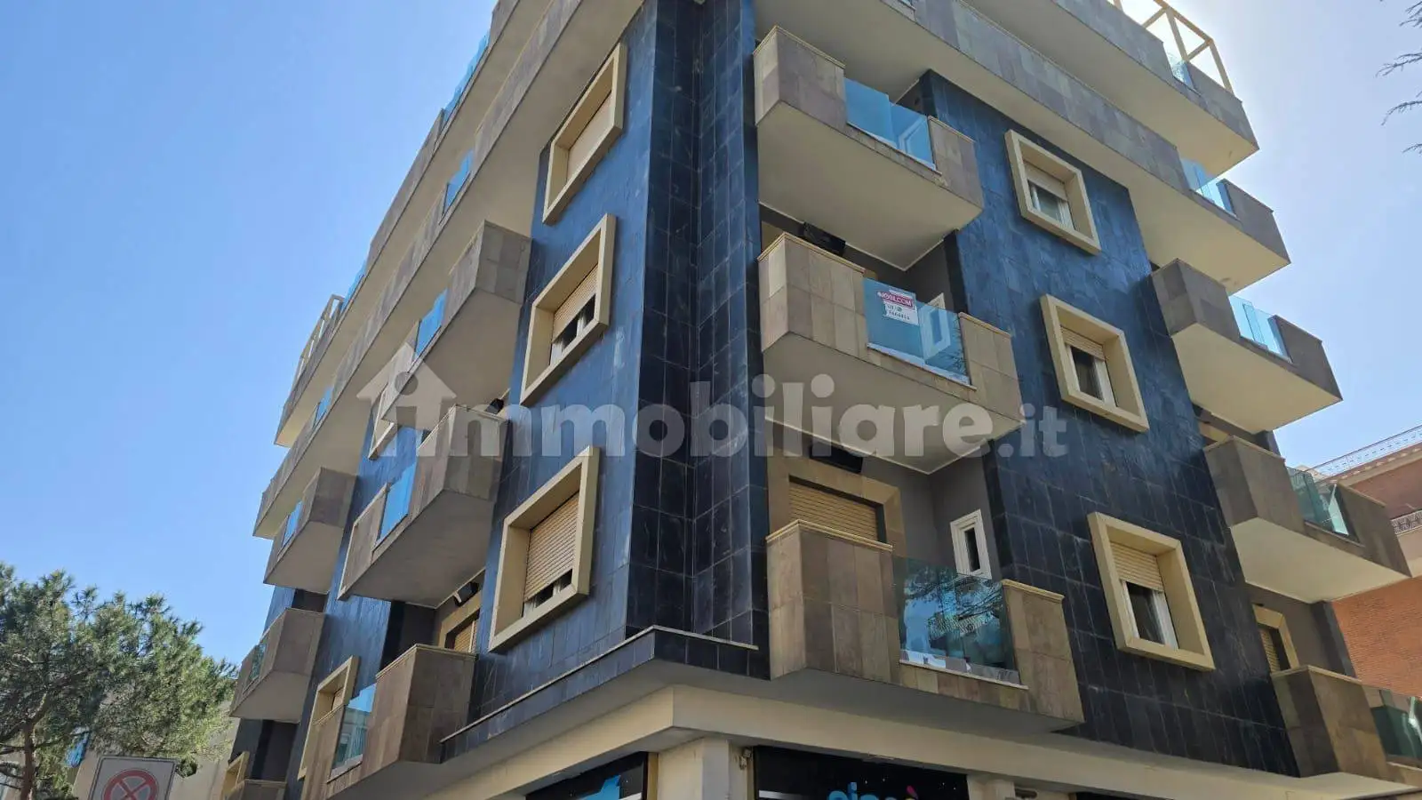 Appartamento in affitto a Pomezia