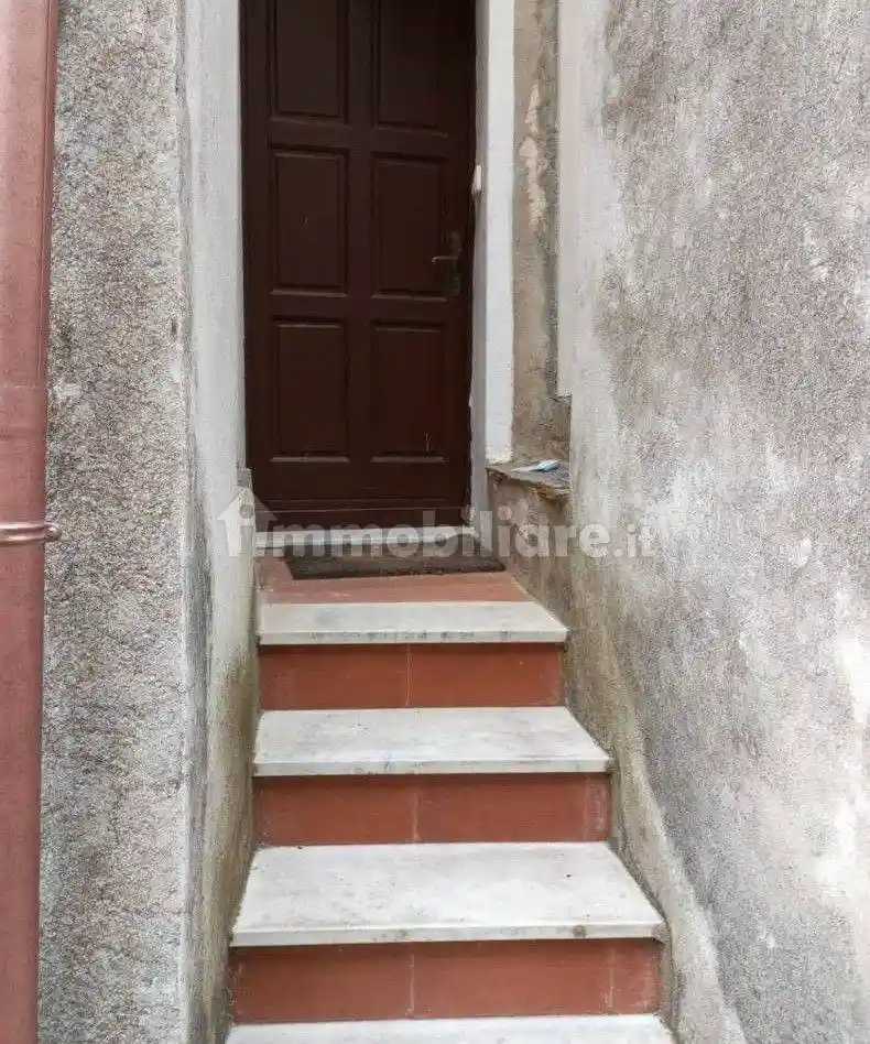 Appartamento in vendita a Cipressa