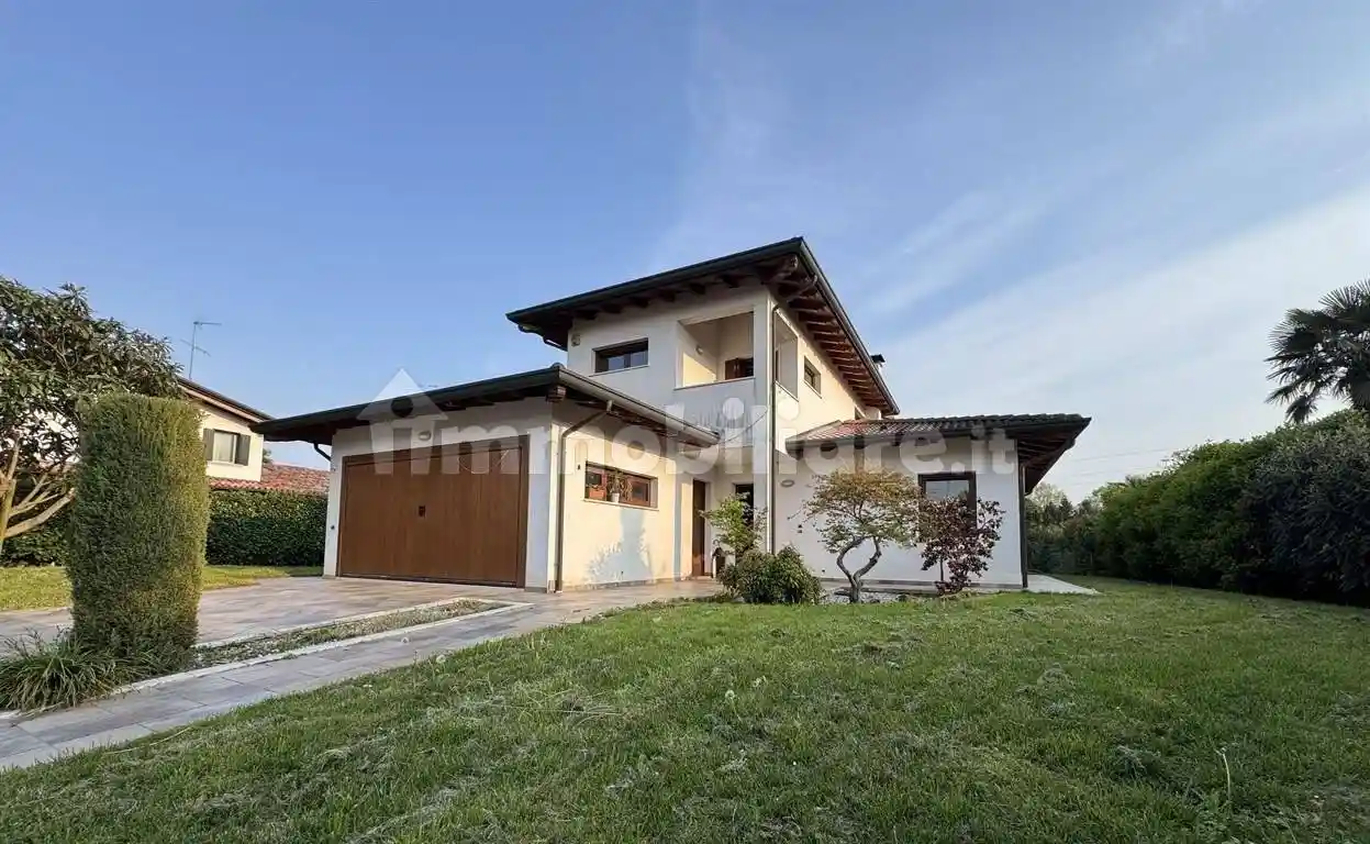 Villa in vendita a Cordenons