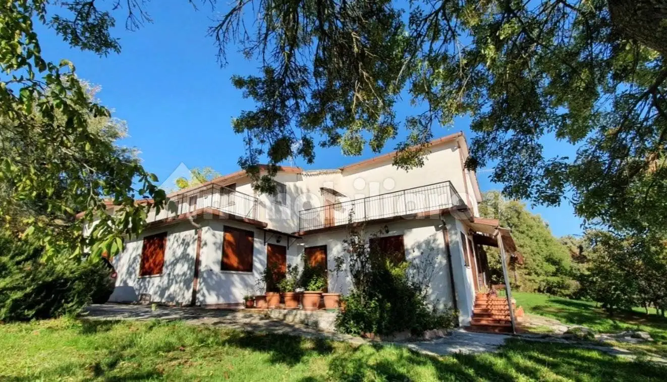 Rustico - Casale in vendita a Morcone