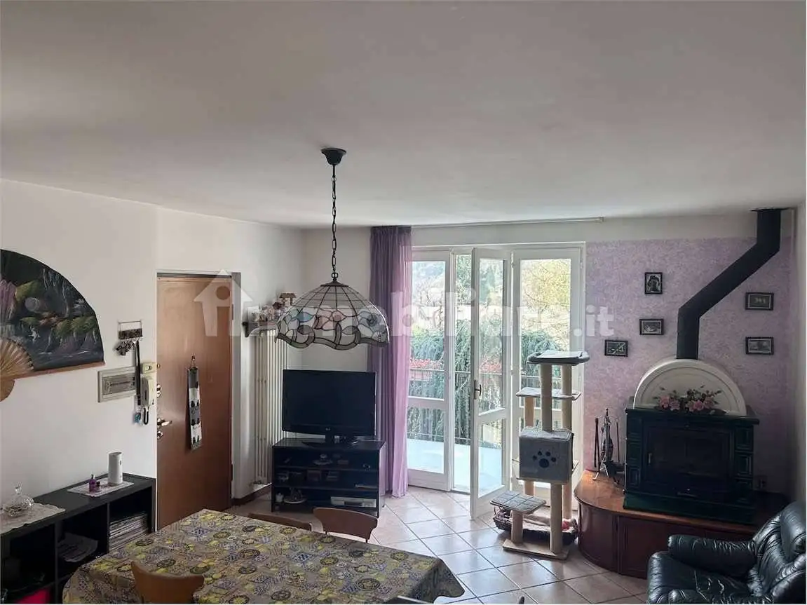 Villa in vendita a Magreglio