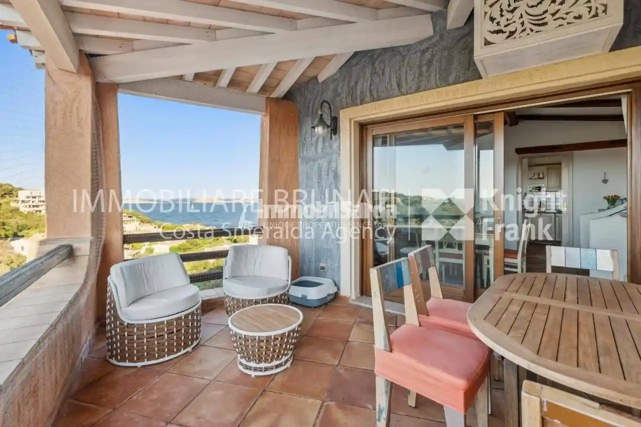 Appartamento in vendita a Arzachena