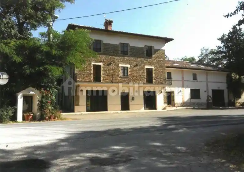 Rustico - Casale in vendita a Assisi