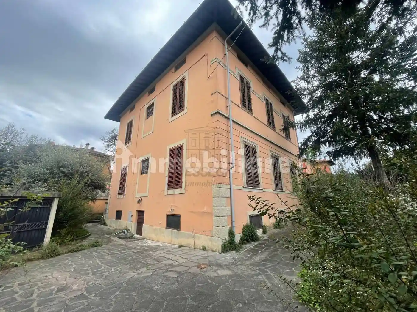Villa in vendita a Lucca