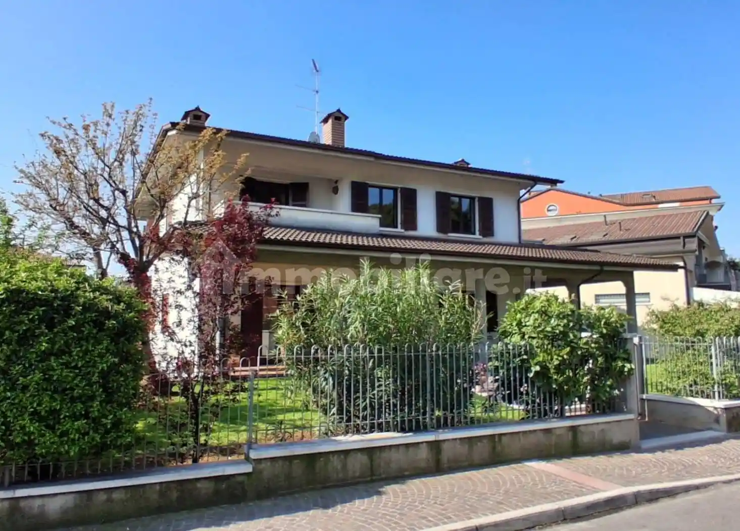 Villa in vendita a Valeggio sul Mincio