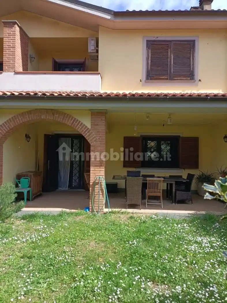Villetta a schiera in vendita a Vignanello