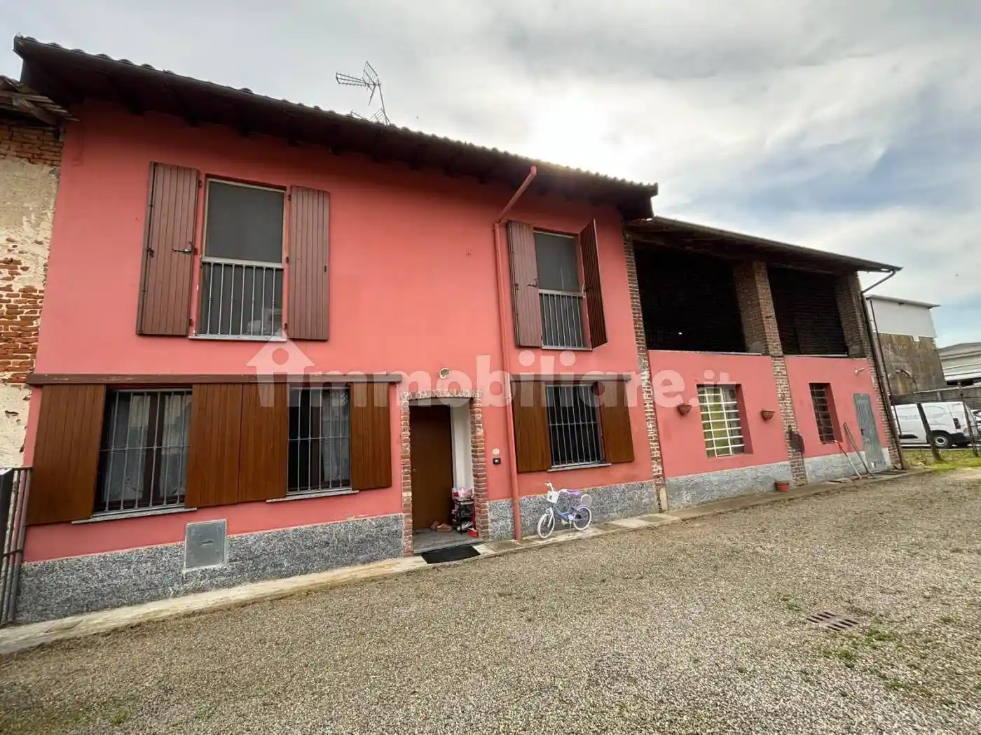 Casa indipendente in vendita a Mortara
