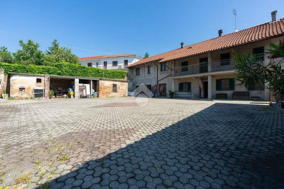 Casa indipendente in vendita a Isola d'Asti