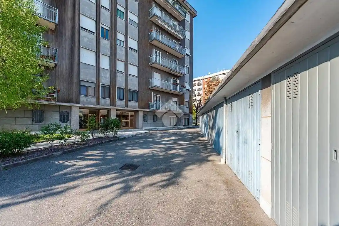 Appartamento in vendita a Lainate