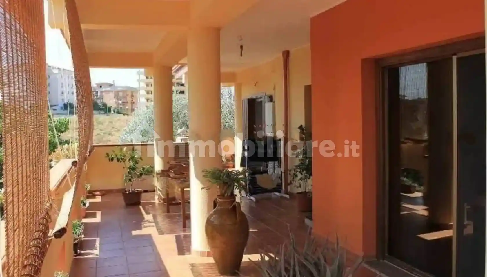 Villa unifamiliare via Irlanda, Tufolo, Farina, Crotone - foto 2