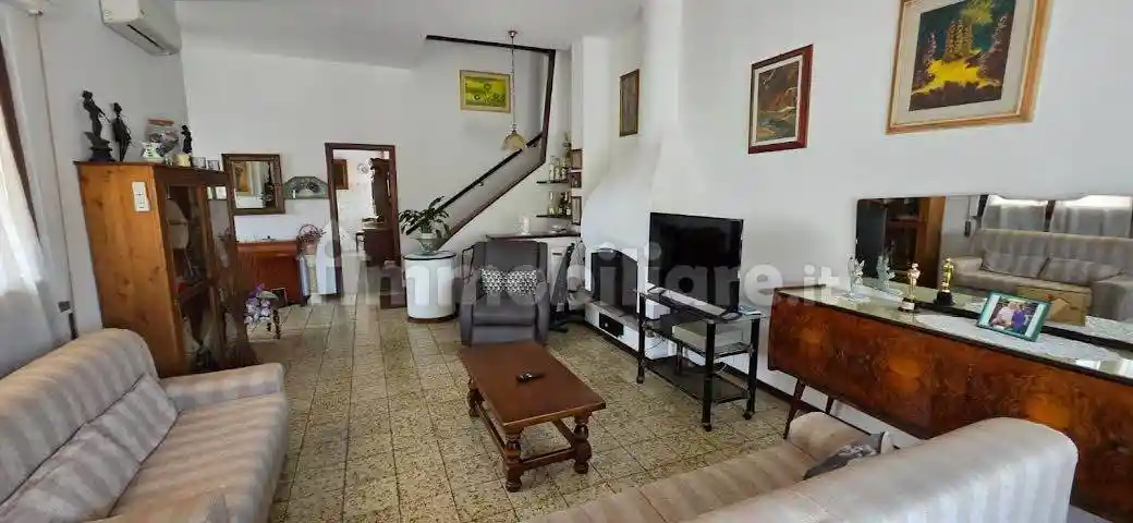 Villa in vendita a Viareggio