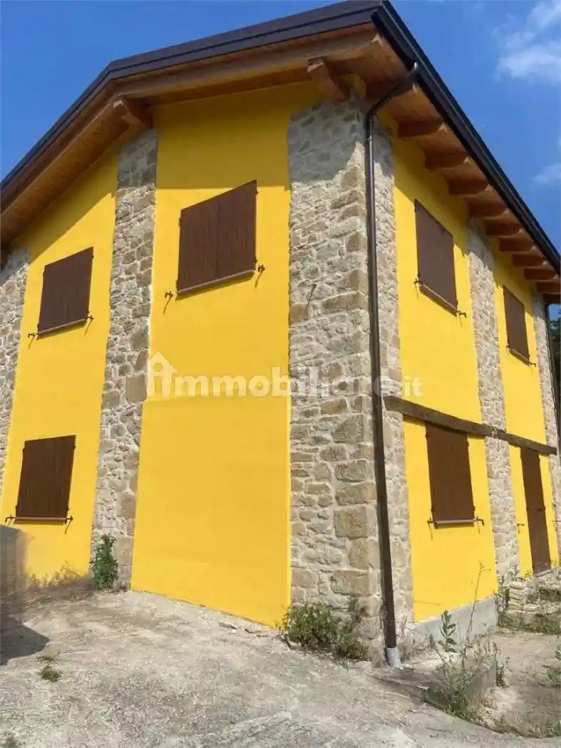 Rustico - Casale in vendita a Casina