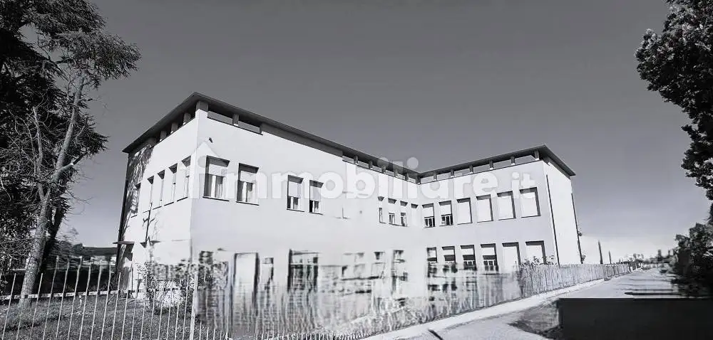 Palazzo - Edificio in vendita a Piacenza