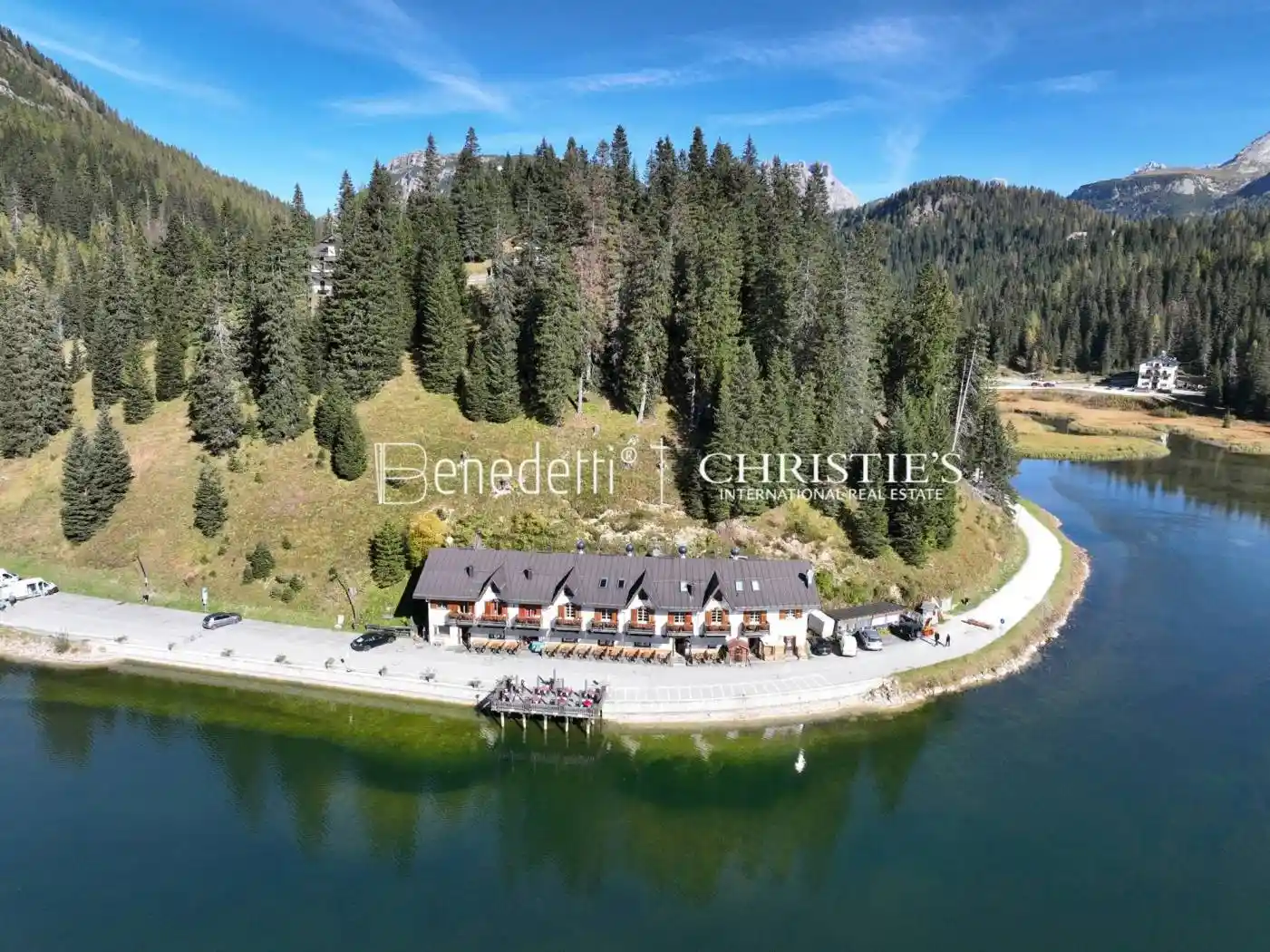 Palazzo - Edificio in vendita a Auronzo di Cadore