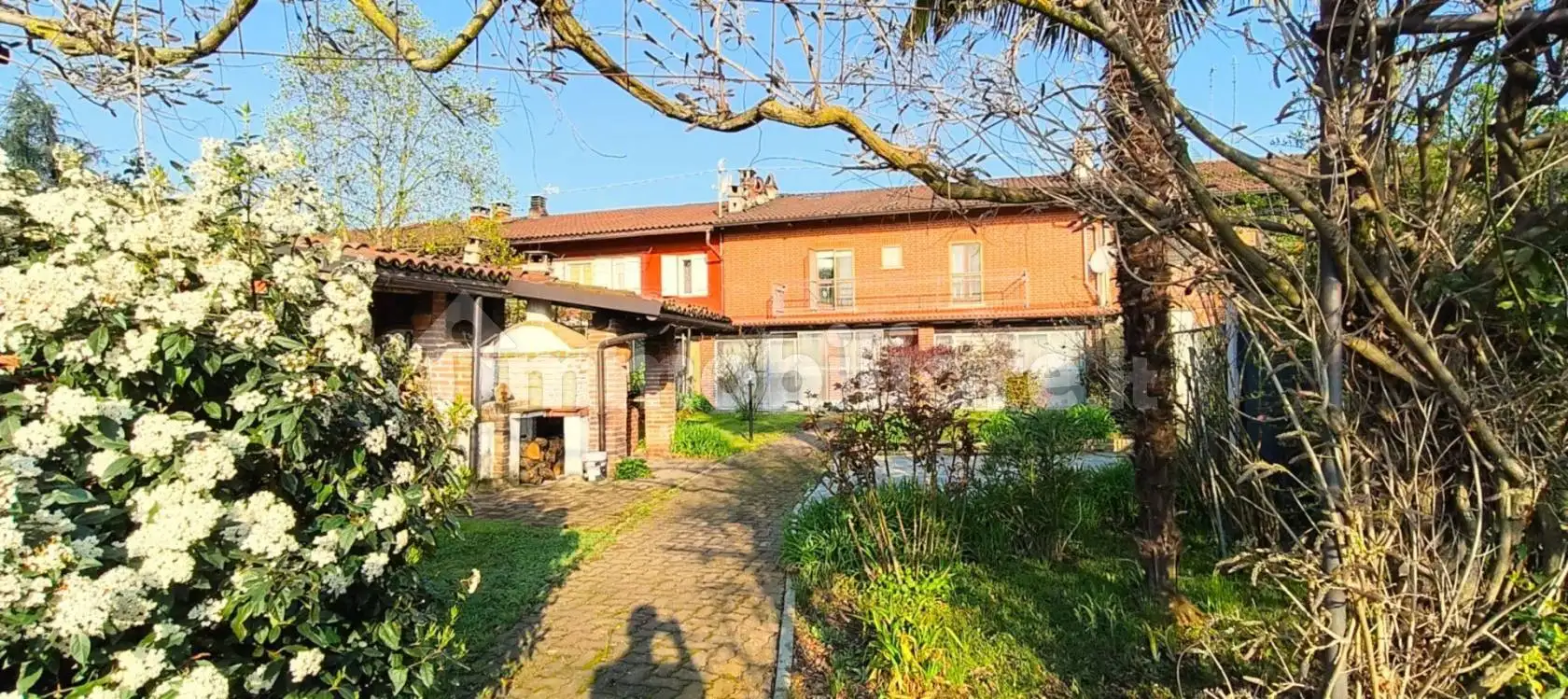 Villa in vendita a Pralormo