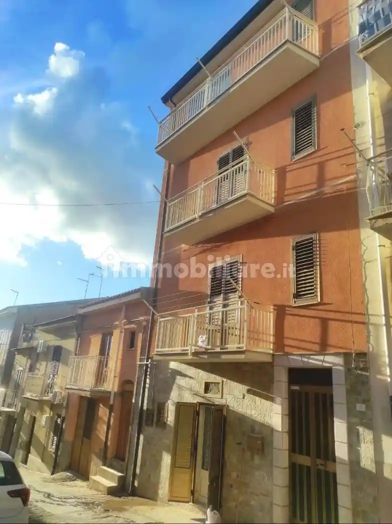 Casa indipendente in vendita a Santa Caterina Villarmosa