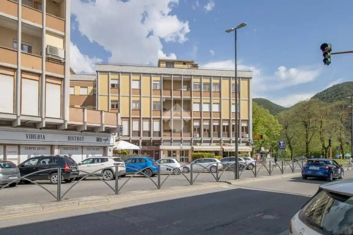 Palazzo - Edificio in vendita a Rieti