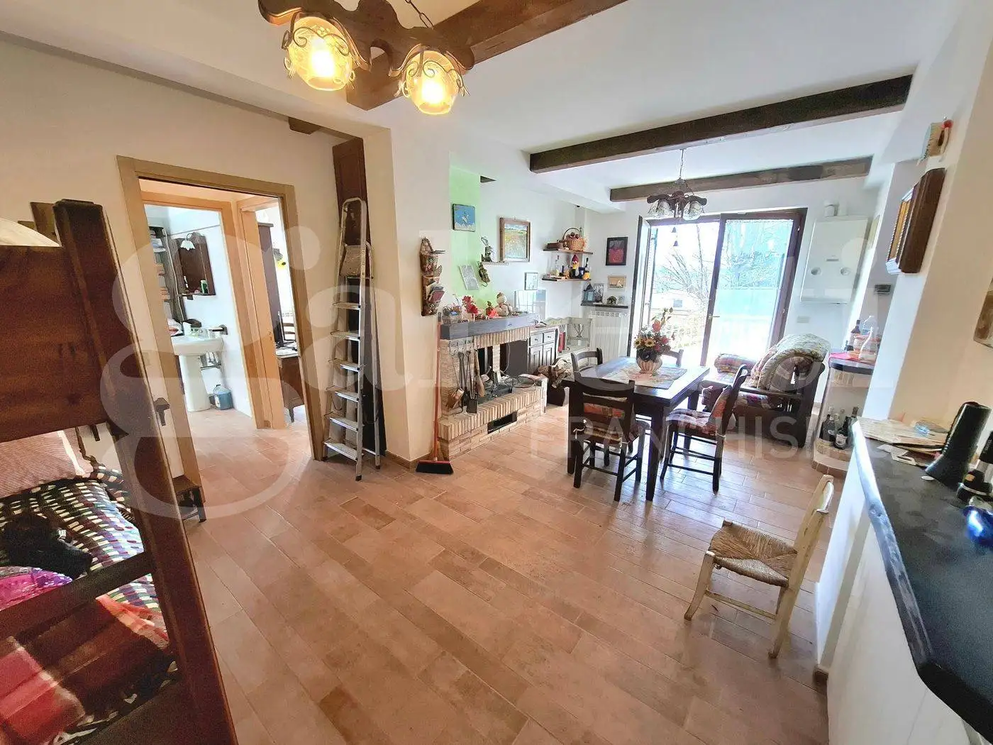 Appartamento in vendita a Rocca di Cambio