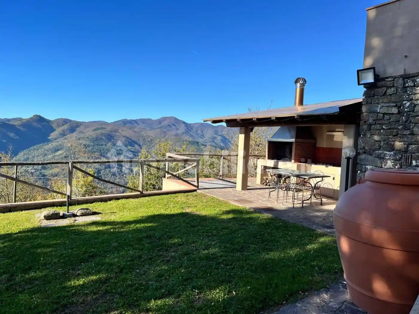 Rustico - Casale in vendita a Vernio