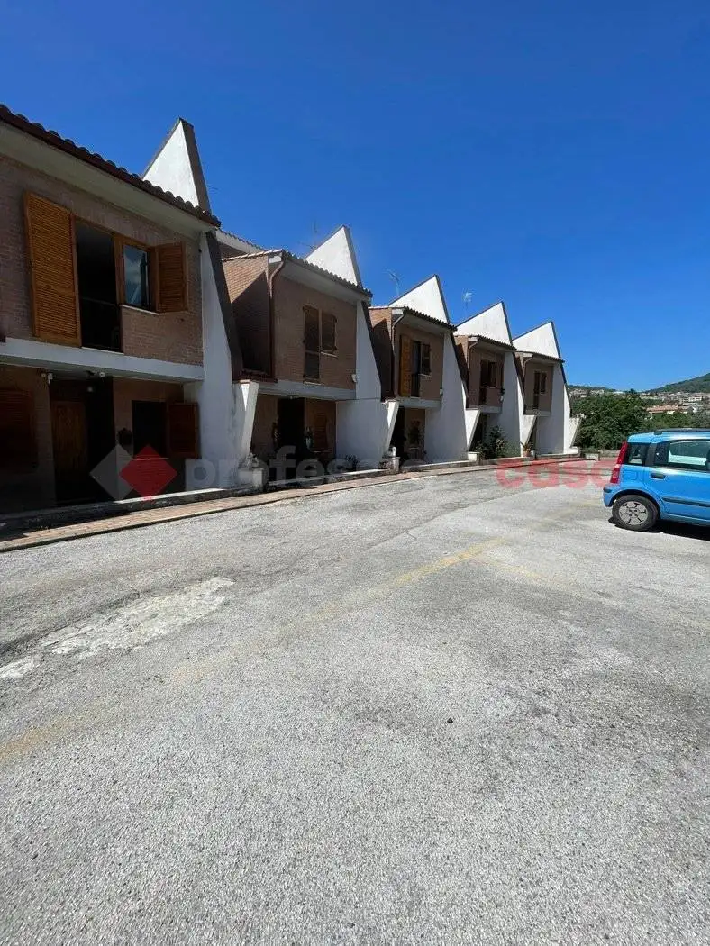 Villetta a schiera in vendita a Castelforte