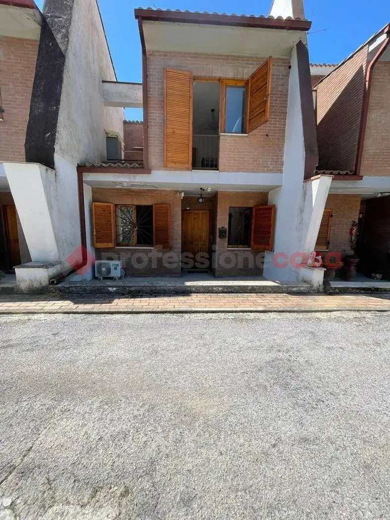 Villa a schiera via Capanne, snc, Centro, Castelforte - foto 3