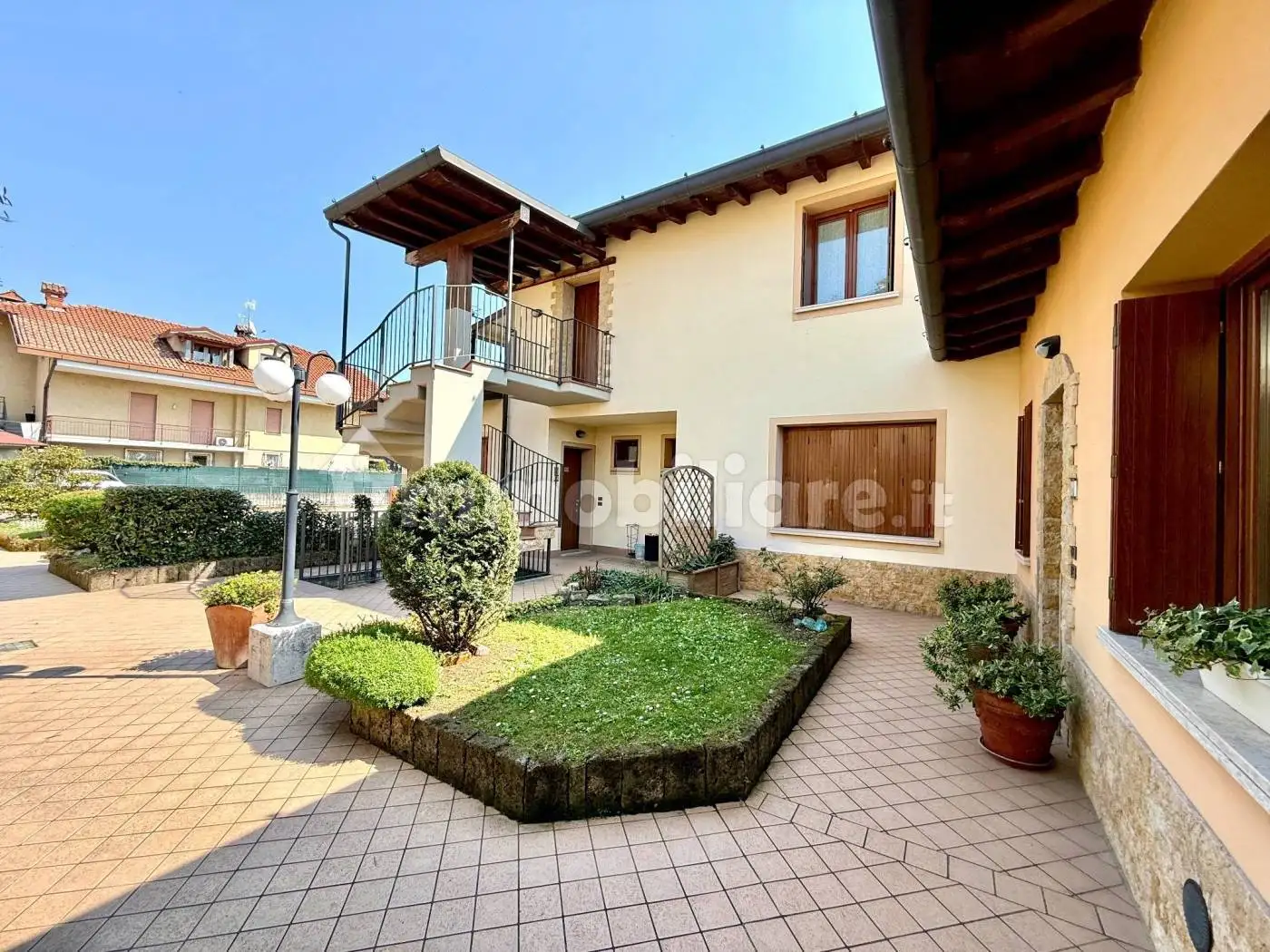 Villa plurifamiliare via Giuseppe Mazzini 6, Centro, Adro - foto 4