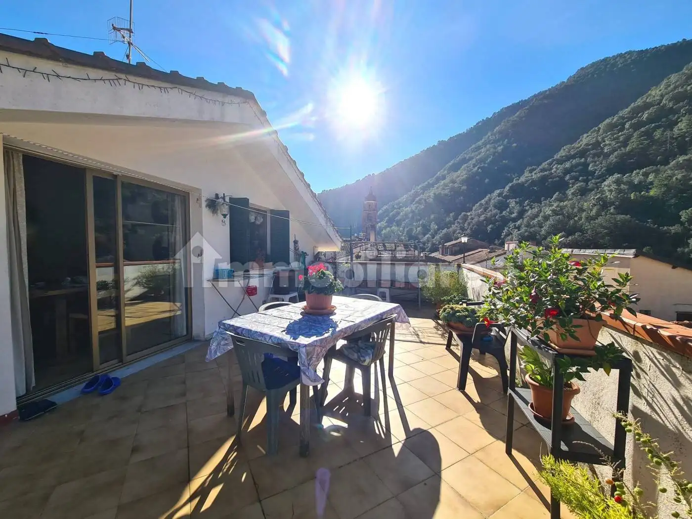 Appartamento in vendita a Zuccarello