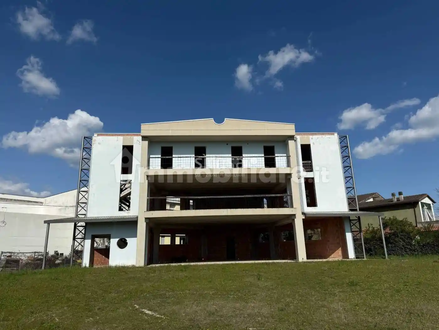 Palazzo - Edificio in vendita a Dueville