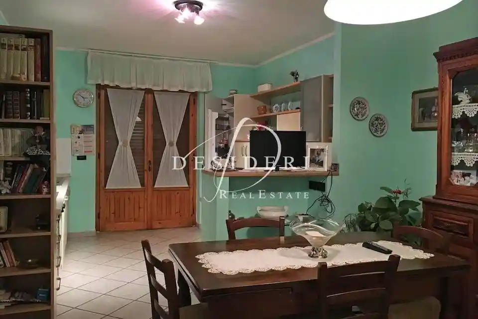 Appartamento in vendita a Cinigiano