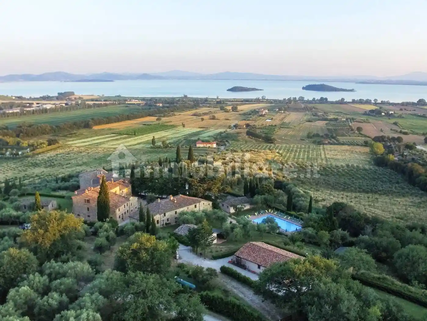 Rustico - Casale in vendita a Tuoro sul Trasimeno