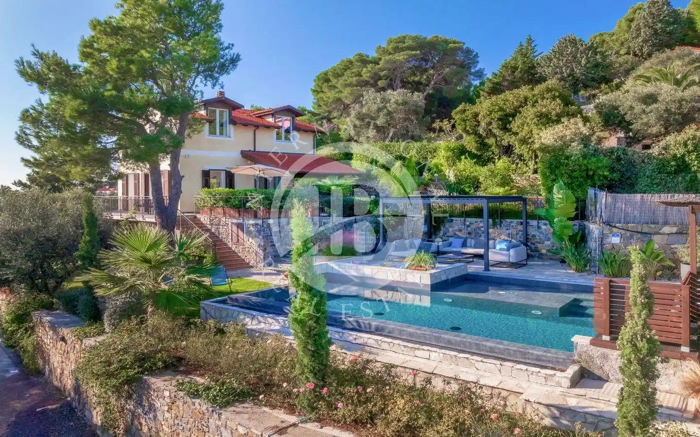 Villa in vendita a Cervo