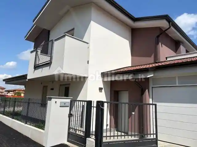 Appartamento in vendita a Pozzuolo Martesana